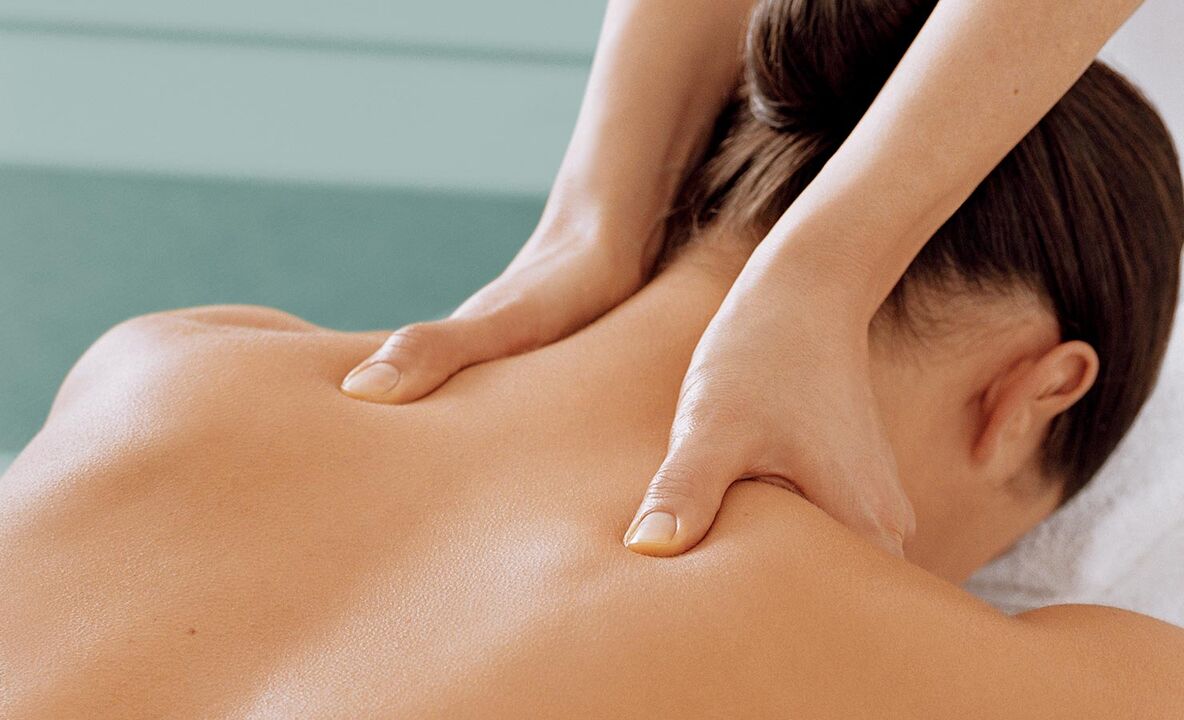 Massage pour l'ostéochondrose thoracique
