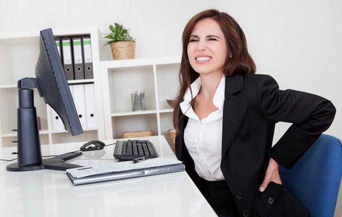 Maux de dos dus à l'ostéochondrose thoracique